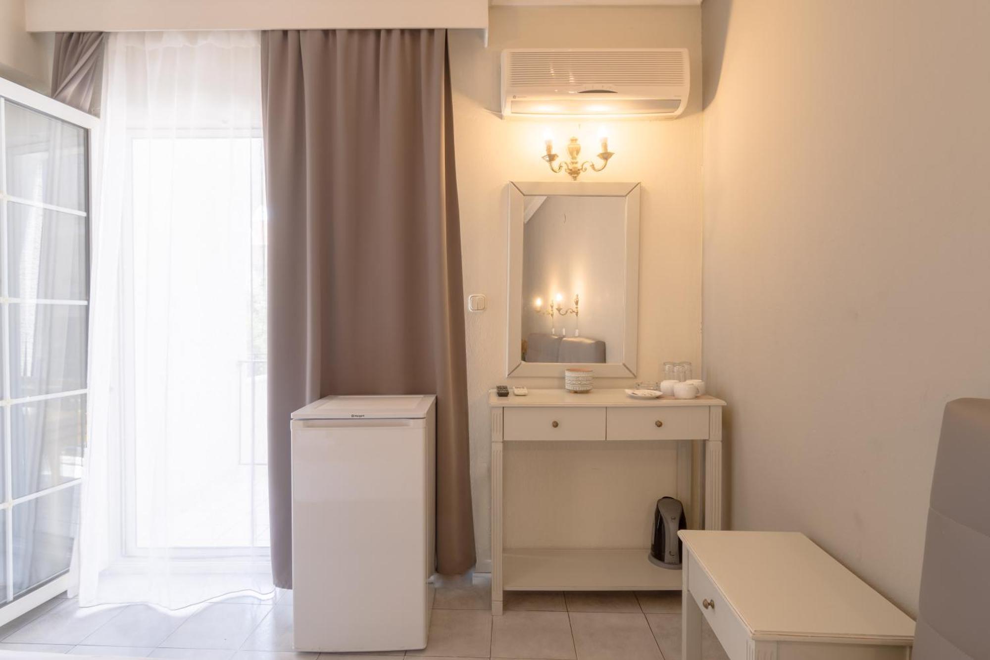 Mironi & Victoria Hotel タソス エクステリア 写真